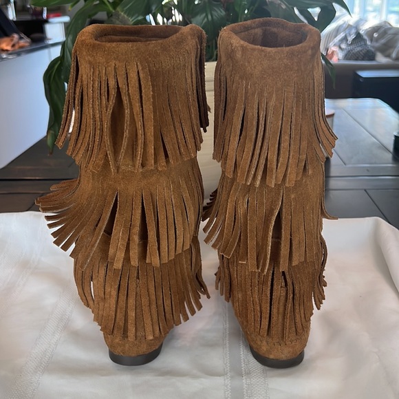 Minnetoka Moccasin 3 Layer Fringe Boots - Picture 4 of 9